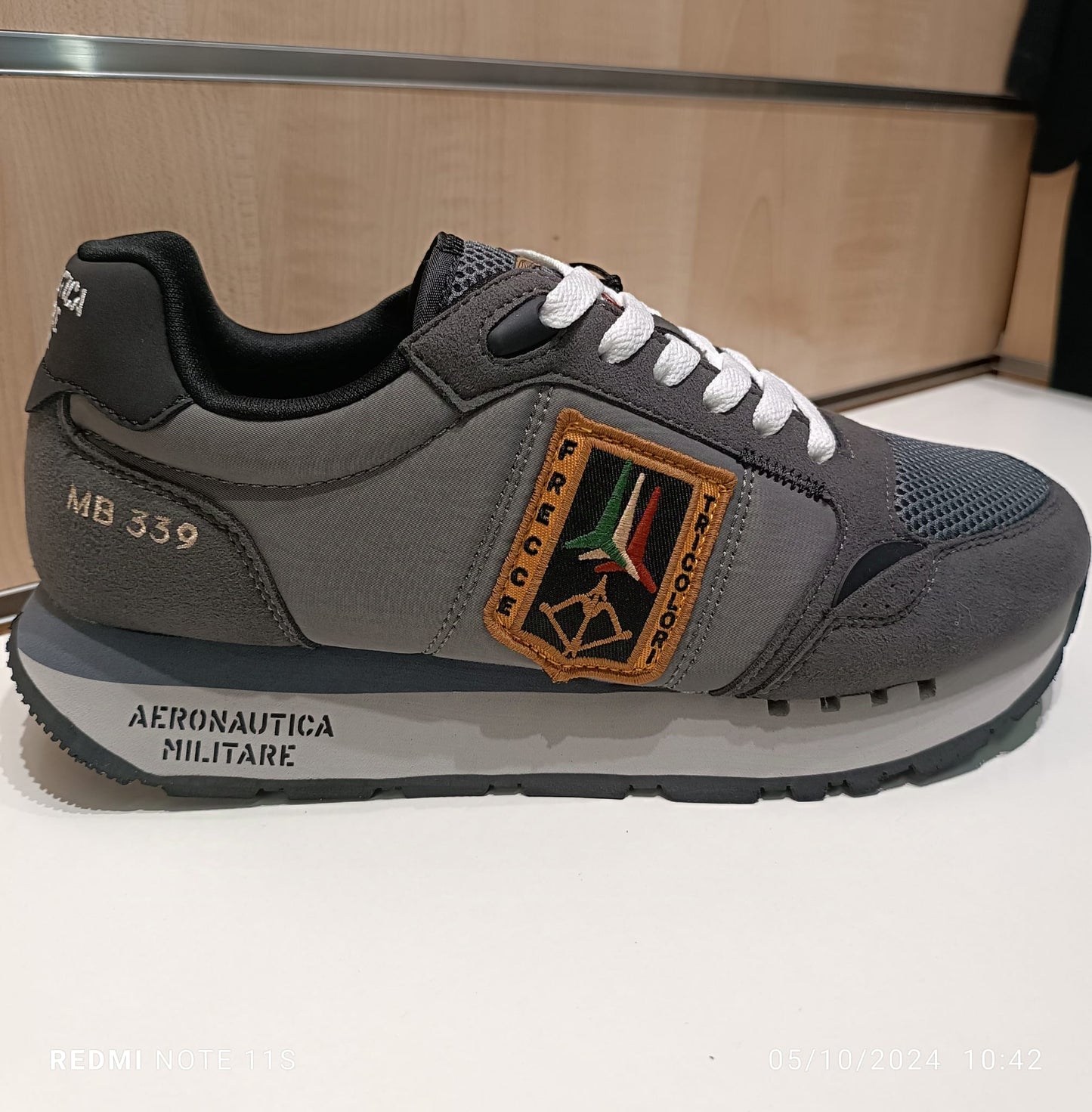 242SC292CT3331 Sneakers grigio Frecce Tricolori cod.105