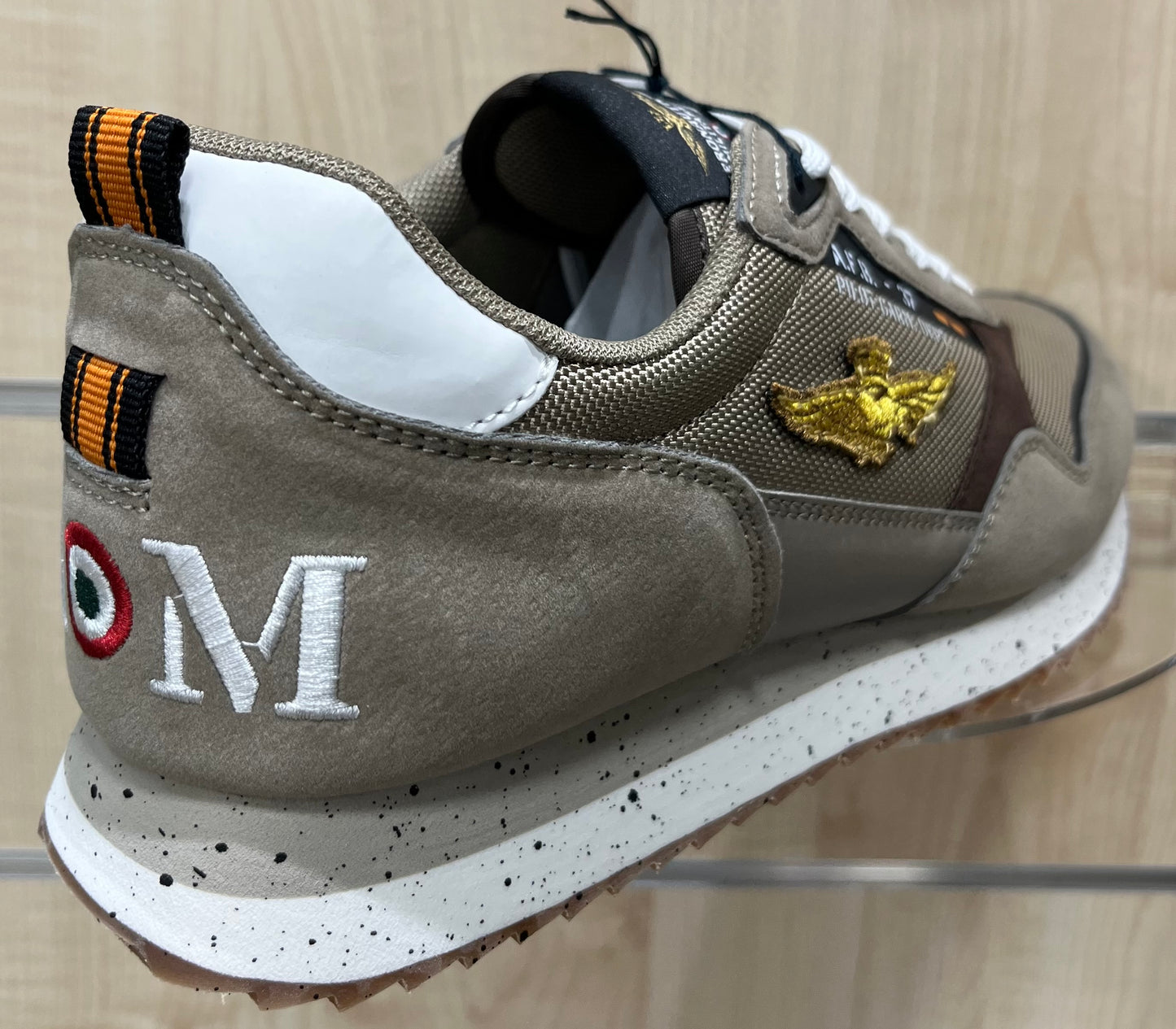 Sneakers Aeronautica Militare Kaki nuova collezione