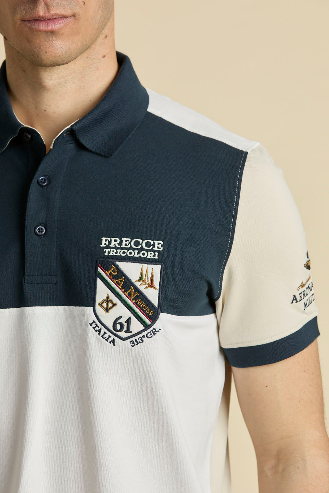 261PO1915UP00191 Polo con scudetto Frecce Tricolori